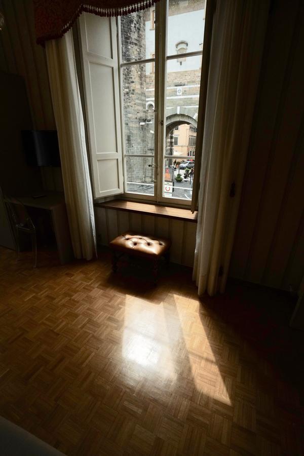 La Terrazza Di Via Elisa Bed & Breakfast Lucca Bagian luar foto